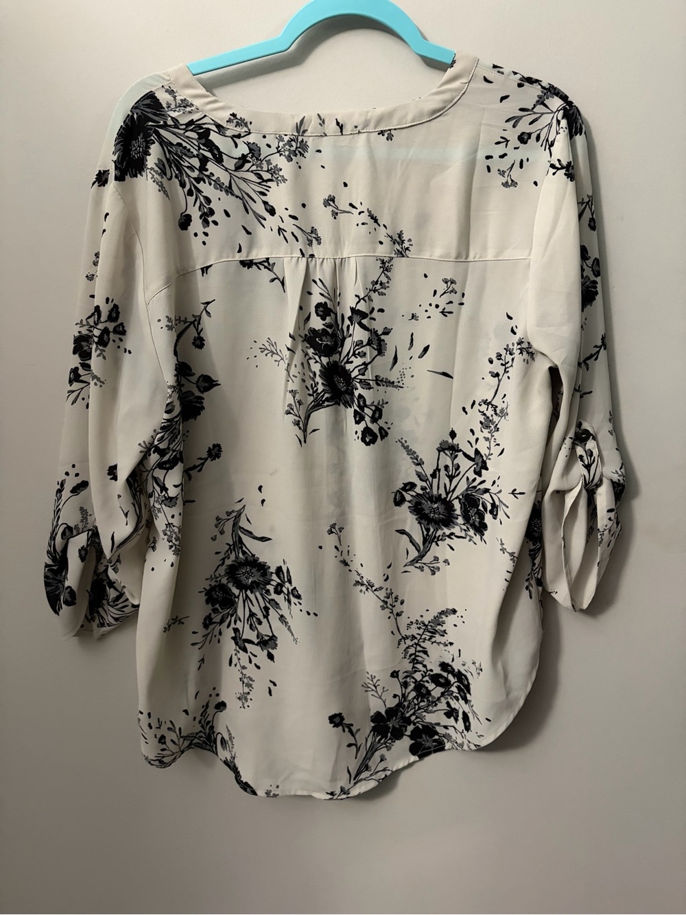 Maurices Cream Floral V-Neck Blouse - Picture 3 of 3